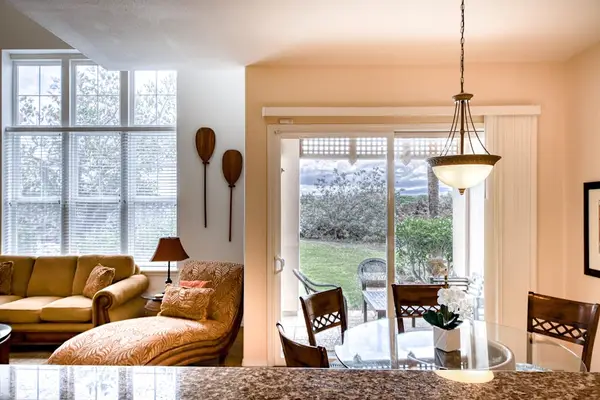 Open living area with lanai access