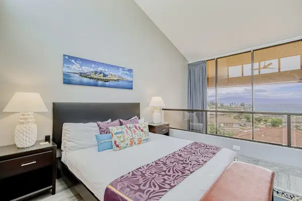 Comfortable Guest Bedroom Hideaway