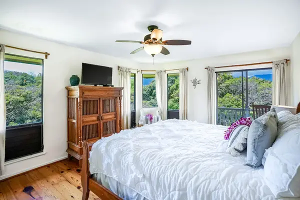 Wake Up To Garden Views