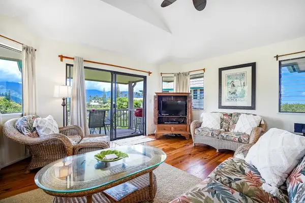 Island Living With Panoramic Views