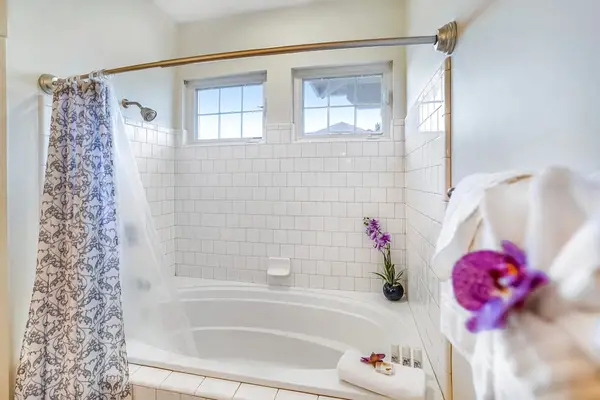 Clean, Bright Bathroom with Fresh Towels