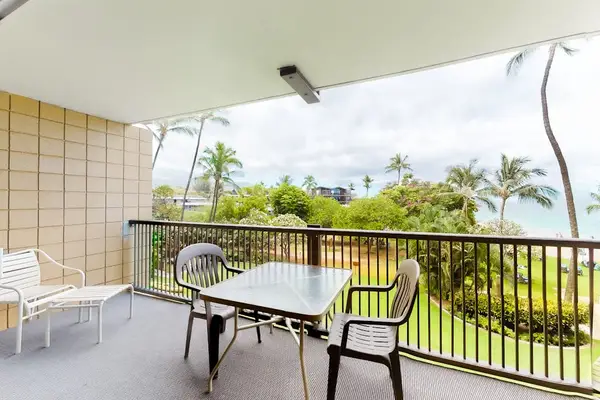Relax on Your Private Oceanfront Lanai
