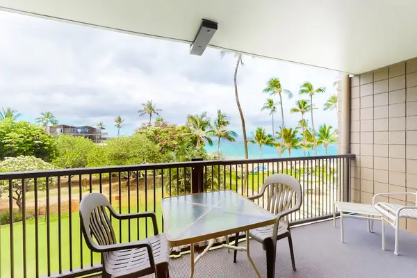 Unwind with Fresh Ocean Breezes