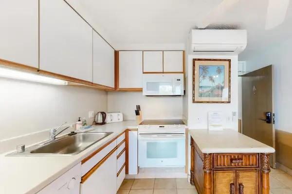 Modern Kitchen Ready for Every Meal