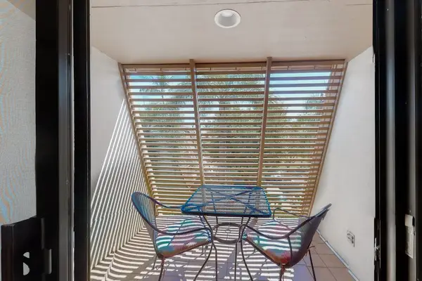 Private Screened Lanai For Morning Coffee