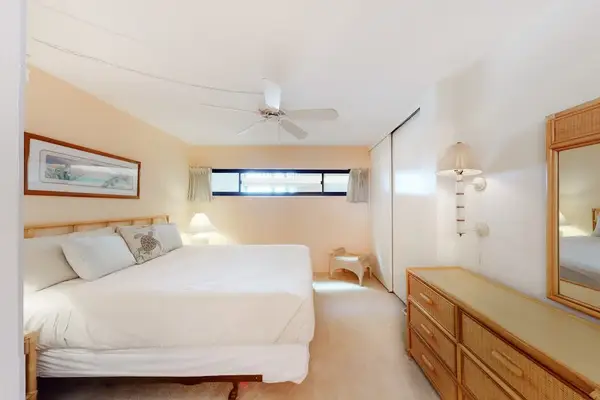 Master bedroom with en-suite bathroom