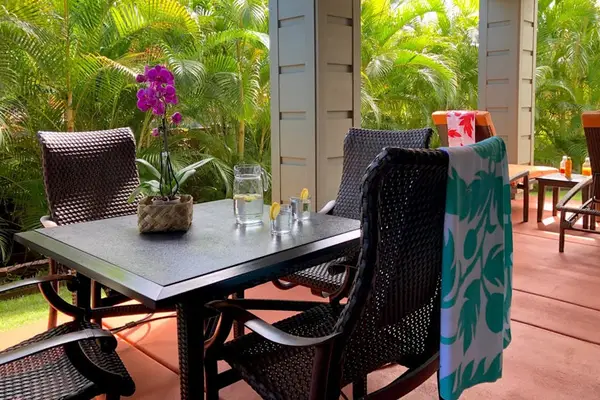 Al Fresco Dining Beneath Tropical Trees
