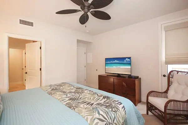 Comfortable King Bed for Restful Nights