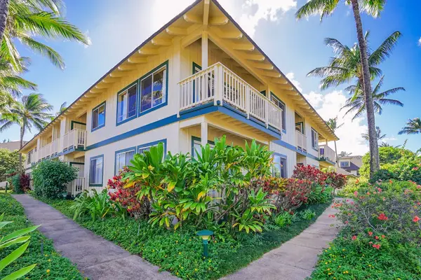 Discover the beauty of this tropical island resort