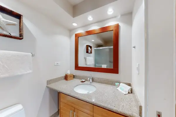 Freshen up in this bright, modern bathroom