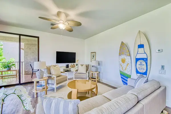 Coastal Living Room Made For Relaxation