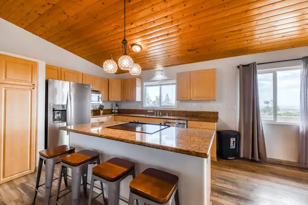 Open Kitchen Perfect For Gathering
