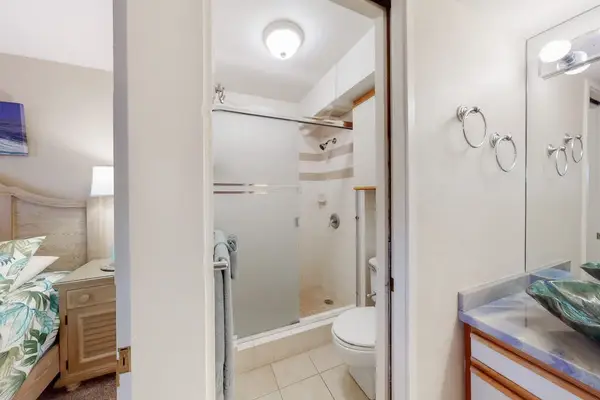 Walk In Shower With Spa Like Feel