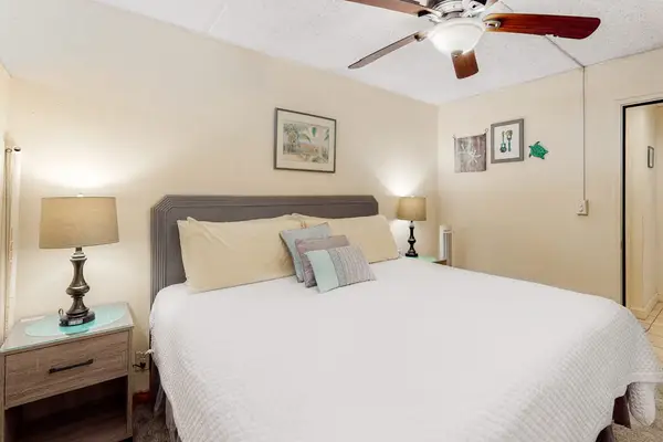 Relax In A Peaceful Coastal Bedroom