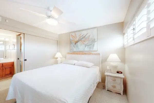 Light Filled Bedroom Escape