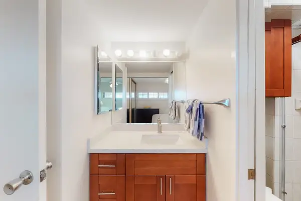 Fresh And Inviting Bathroom Retreat