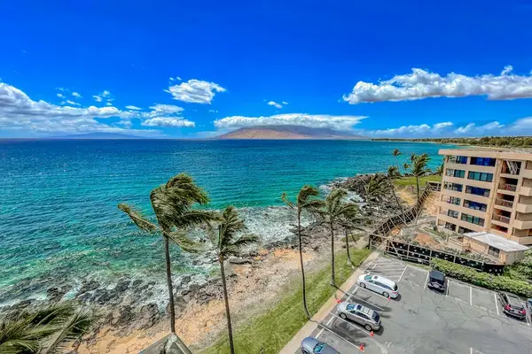 Scenic overlook of Maui's coastline