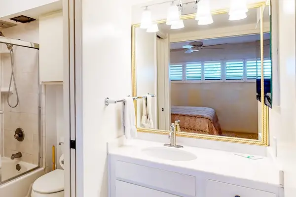 Fresh And Modern Vanity Space