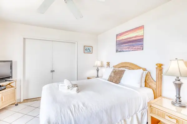 Serene Coastal Bedroom Retreat