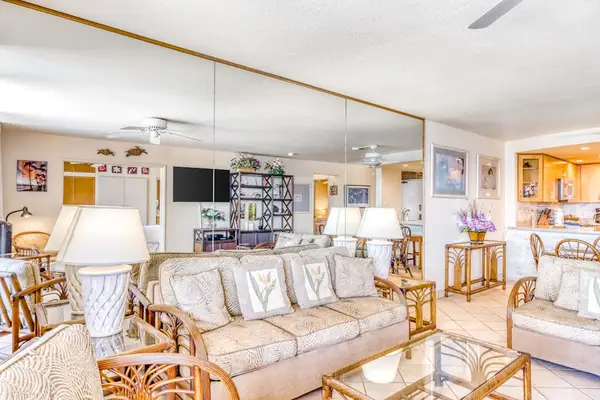 Spacious Coastal Living Made For Relaxation