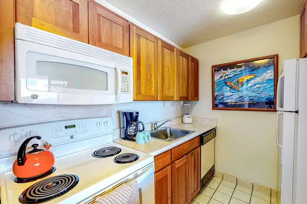 Cook Comfortably Throughout Your Stay