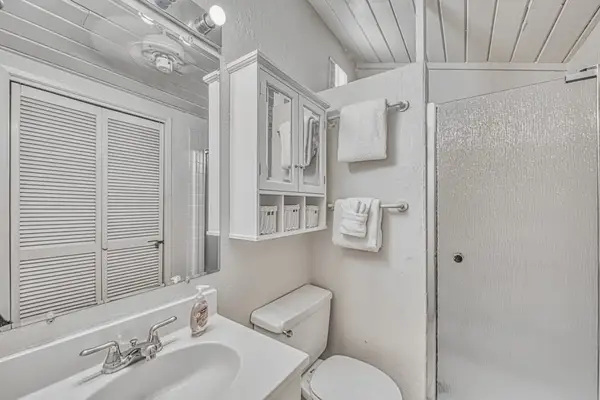 Modern bathroom with a walk-in shower
