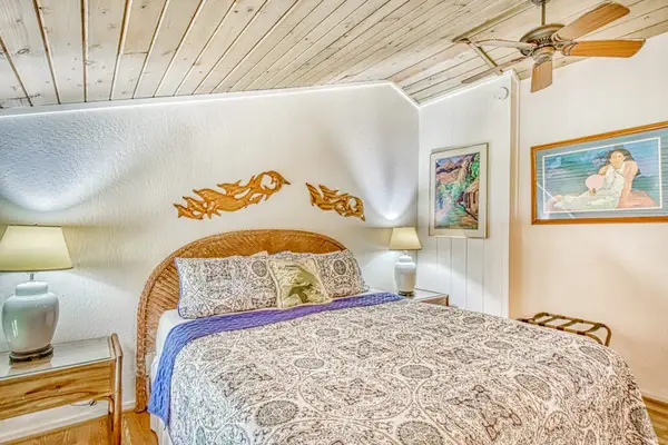 Inviting loft bedroom with a peaceful atmosphere