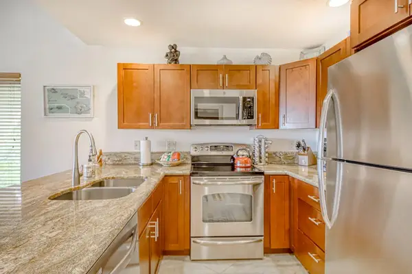 Modern kitchen with everything you need
