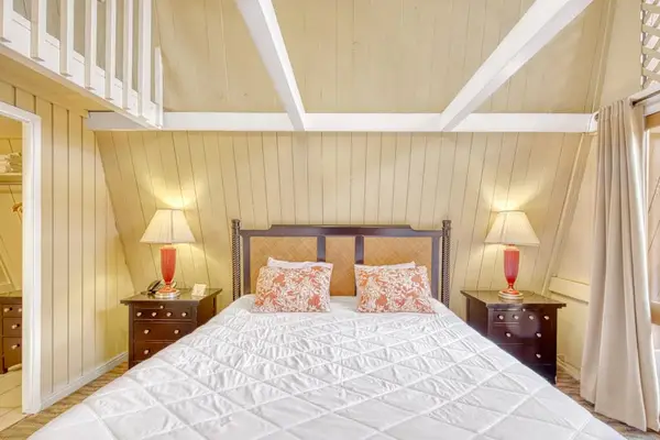 Cozy open-concept studio combining comfort, style, and convenience for every memorable stay