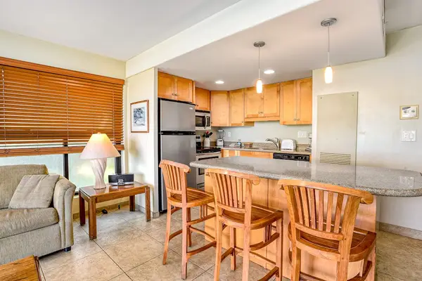 Modern Kitchen With Breakfast Bar Seating