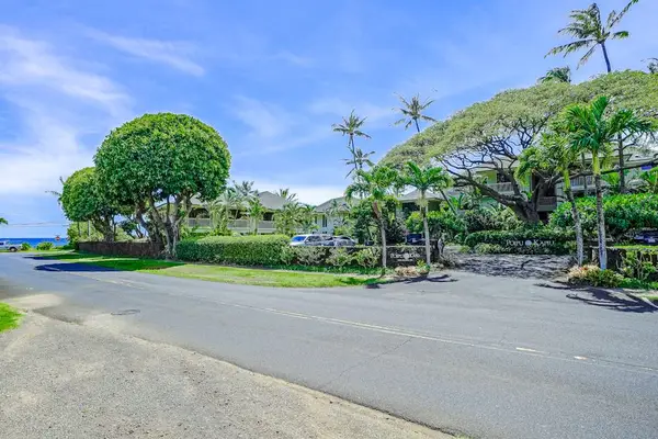 Discover the beauty of this tropical island resort