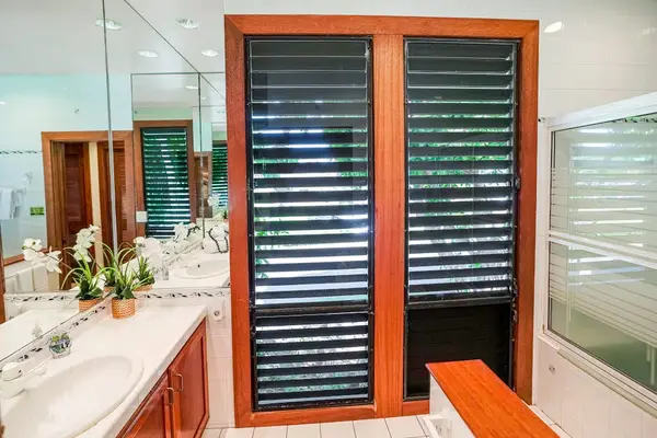 Comfortable Bathroom for Family & Friends