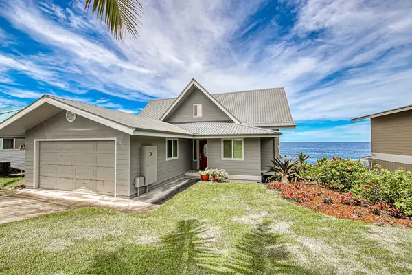 Charming Oceanfront Cottage Retreat