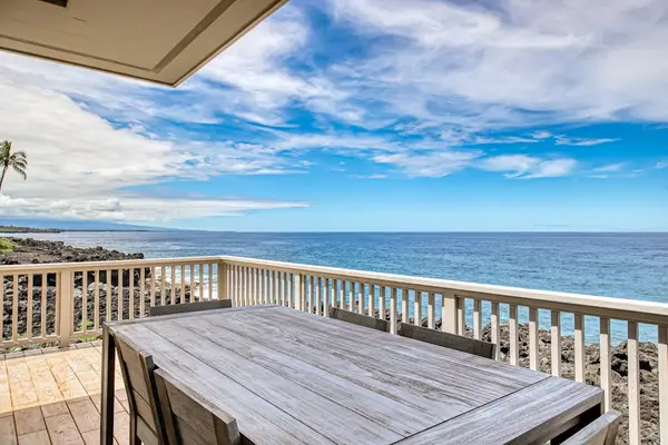 Sunset Meals With Endless Ocean Views