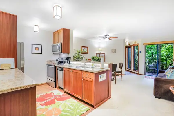 Fully Equipped Kitchen with Modern Appliances