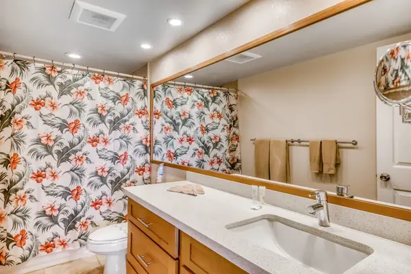 Clean bathroom with contemporary finishes creates a welcoming space for every guest