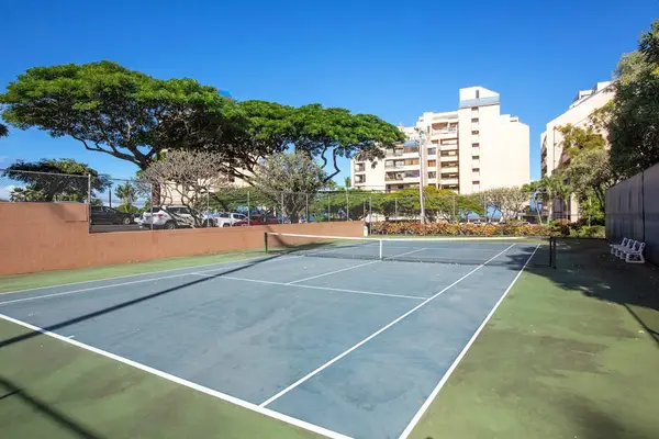 Championship Tennis Court For Friendly Matches