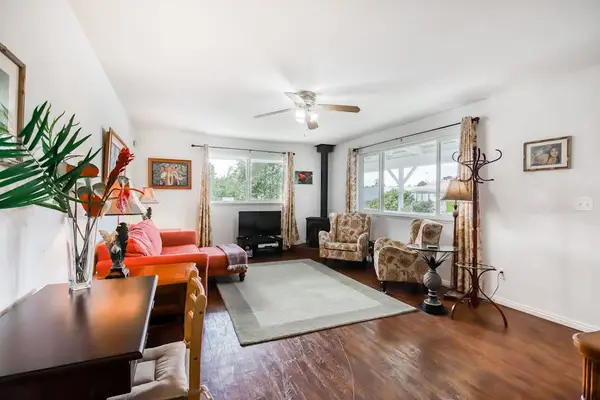 Bright Living Room With Comfortable Seating