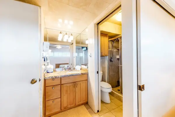 Fresh And Modern Bathroom Retreat