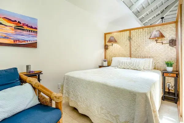 Cozy Open Studio Bedroom Retreat