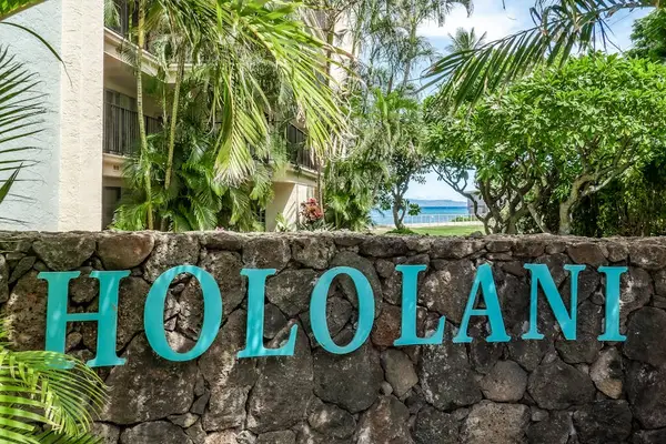 Hololani Resort