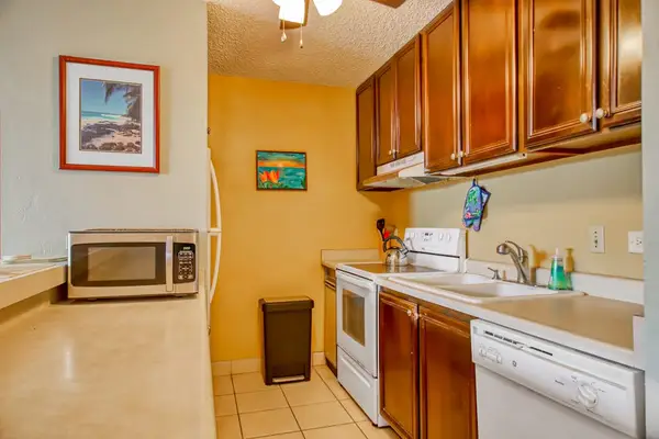 Fully Equipped Kitchen For Easy Meals