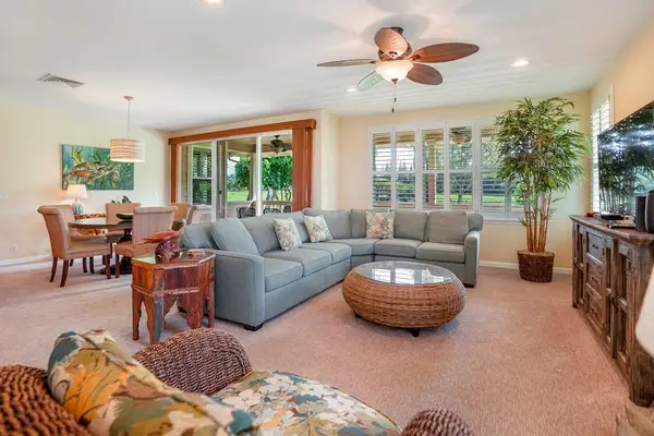 Additional living area with soft seating, great for unwinding