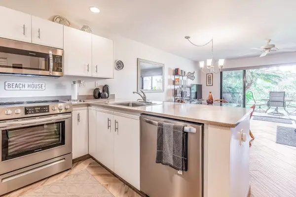Open Kitchen With Entertaining Space