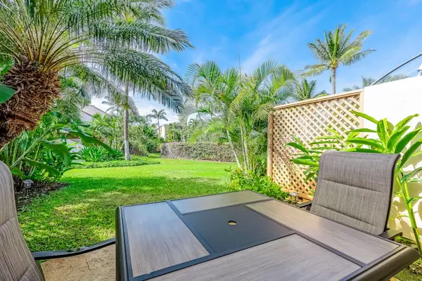 Private Tropical Garden Patio