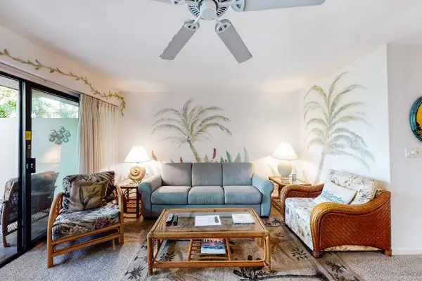 Cozy Living Space With Tropical Charm