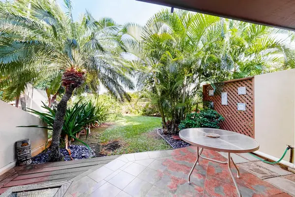Cozy Outdoor Nook In Tropical Paradise