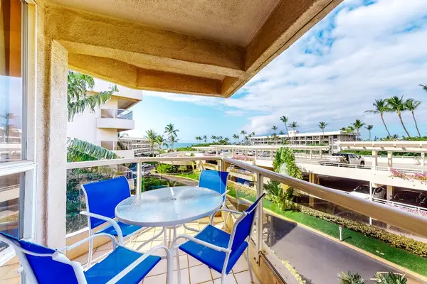 Maui Banyan P302