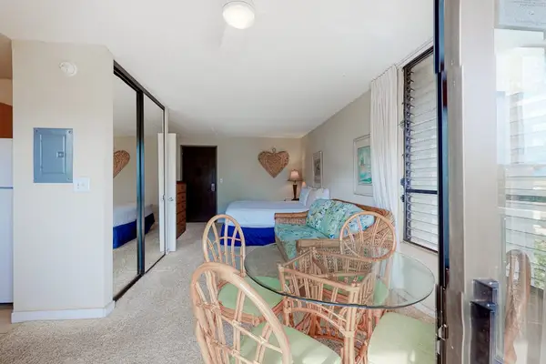 Open Studio With Island-Inspired Living