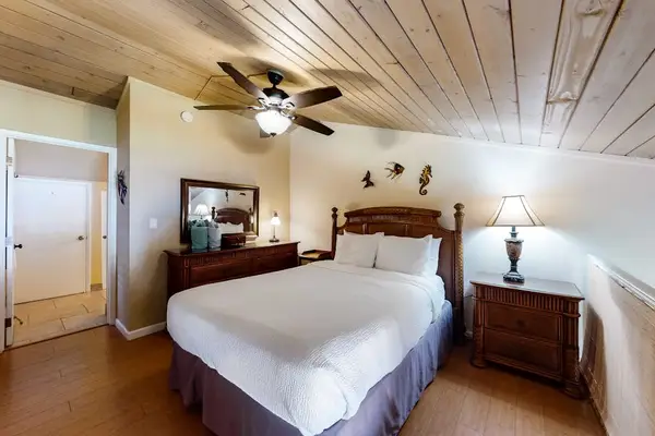 Peaceful Primary Bedroom Escape